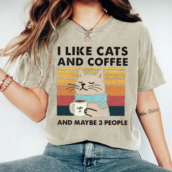 I Like Cats And Coffee  T-shirt