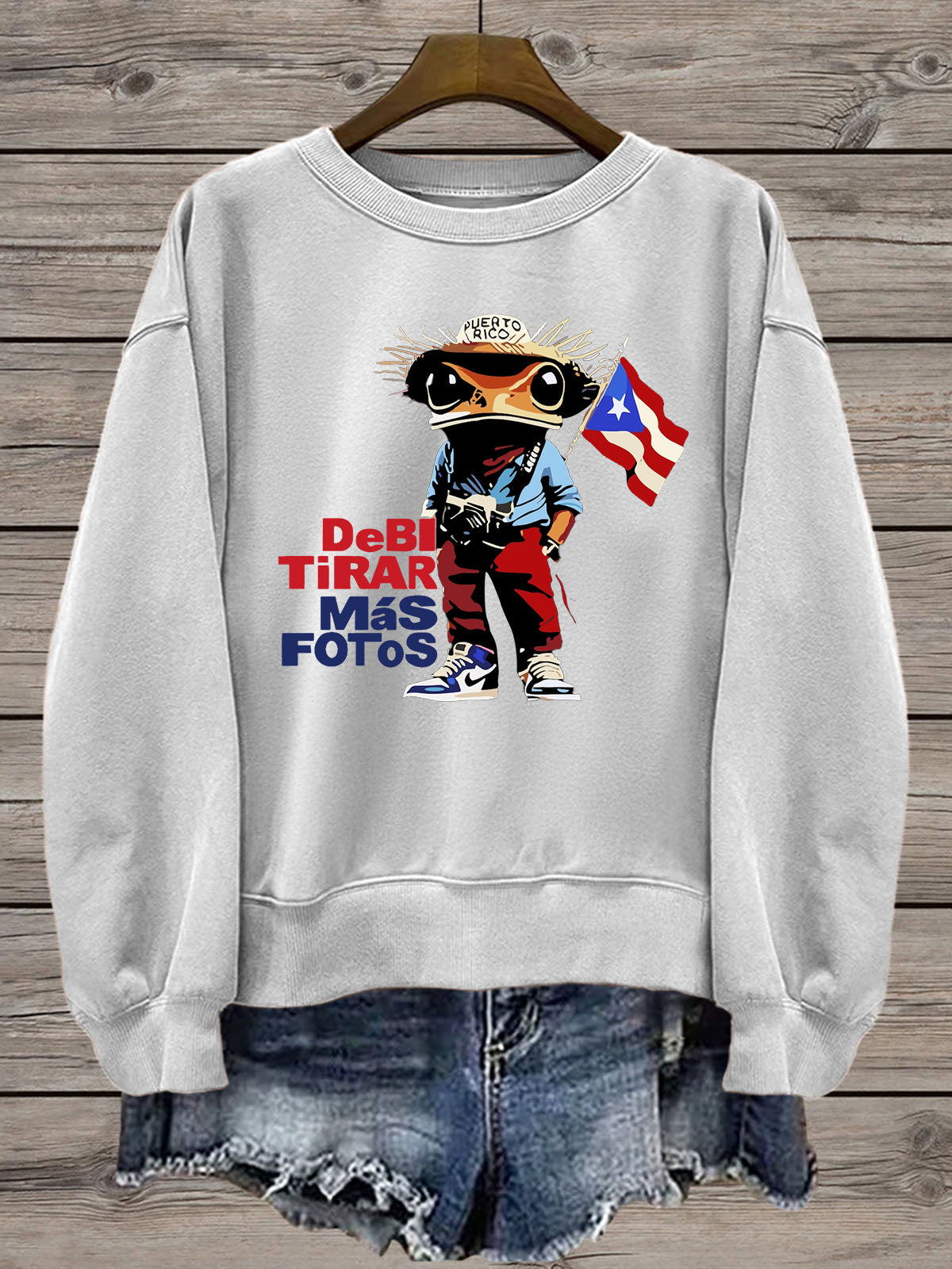 DtmF. Todos Los Cd Bad Bunny Sweatshirt