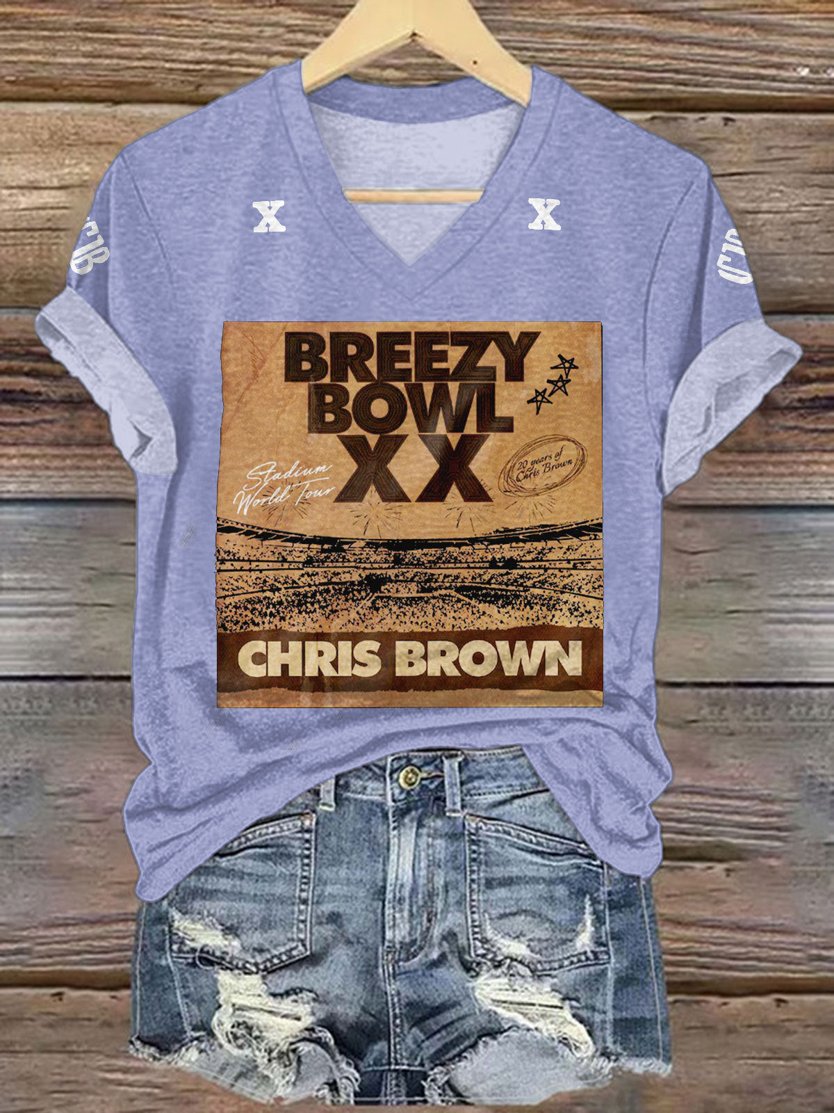 Camiseta de cuello en V Breezy Bowl XX 