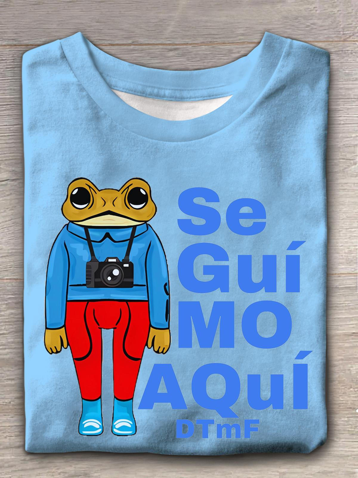 Camiseta Seguimos Aquí Dtmf Cuello Redondo 