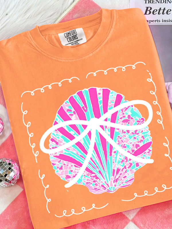 Seashell Coquette Summer Beach Crew Neck T-shirt