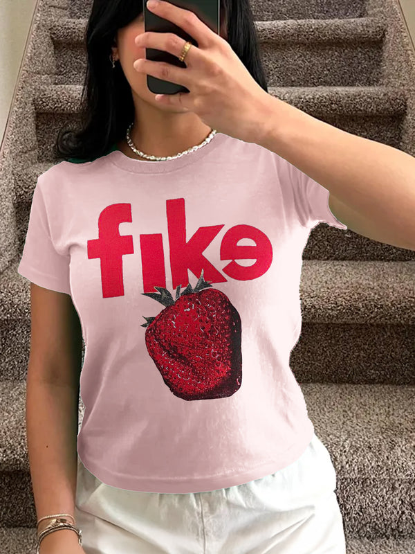 Camiseta informal de manga corta con estampado de fresas divertidas y ombligo descubierto