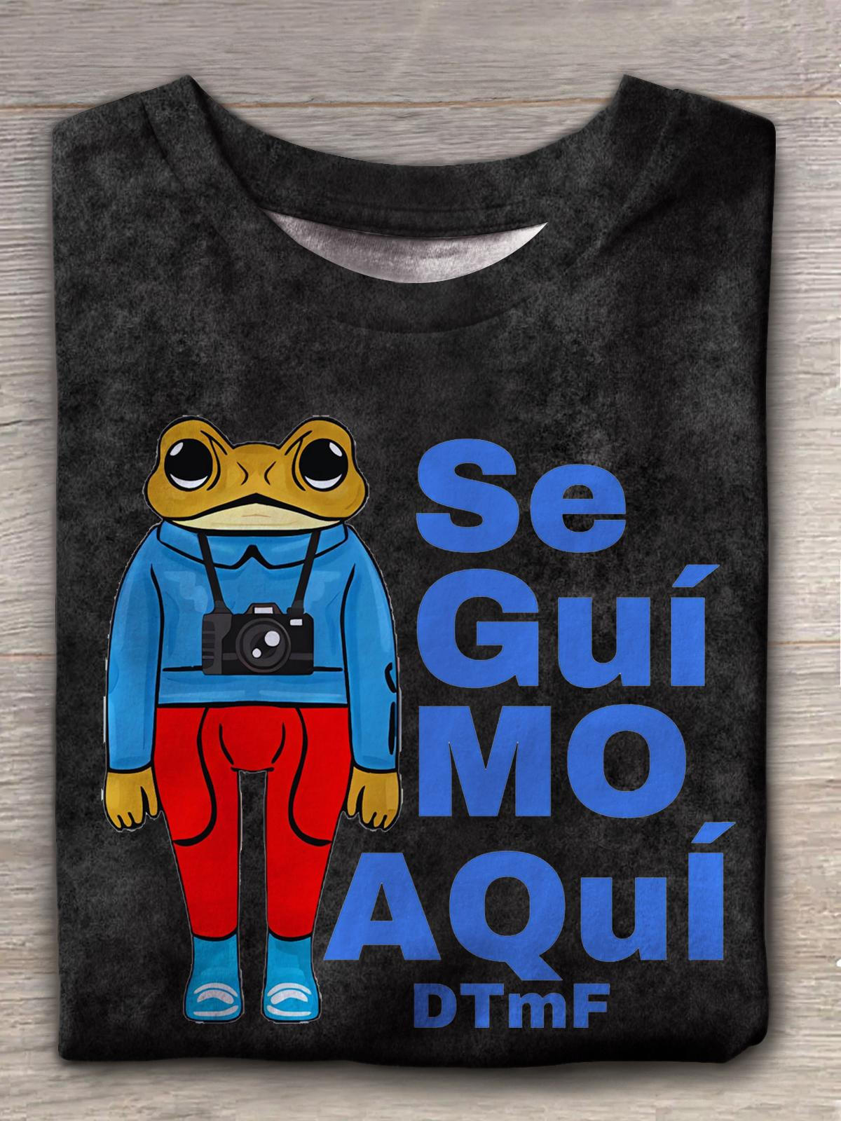 Camiseta Seguimos Aquí Dtmf Cuello Redondo 