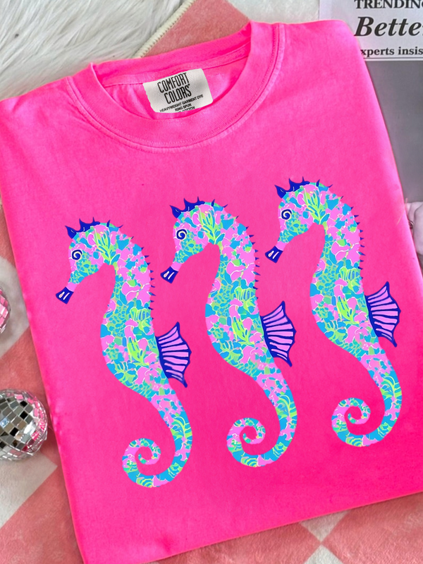 Seahorse Beach Coastal Hawaii Crew Neck T-shirt