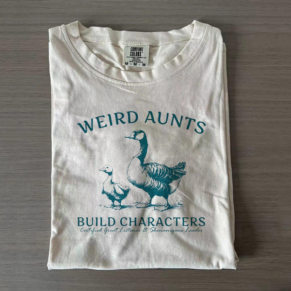 Weird Aunt Build Characters Funny Goose Crew Neck T-shirts